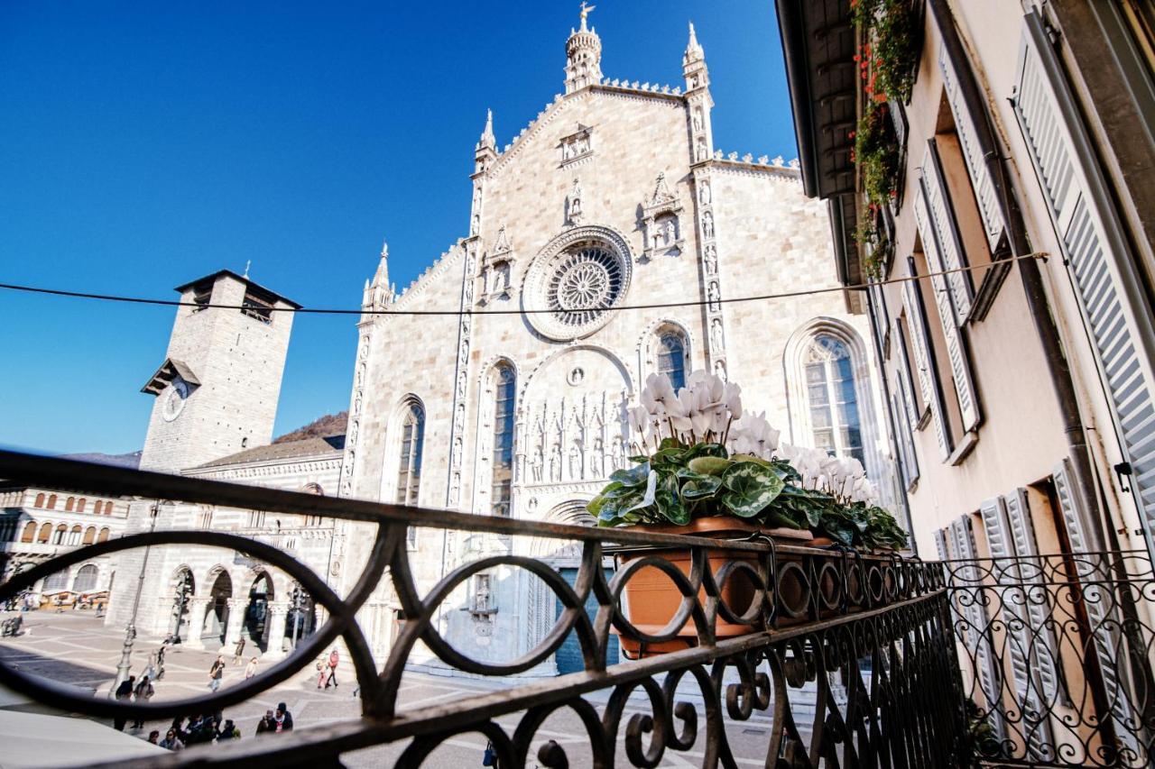 La Finestra Sul Duomo - The House Of Travelers Apartment โกโม ภายนอก รูปภาพ