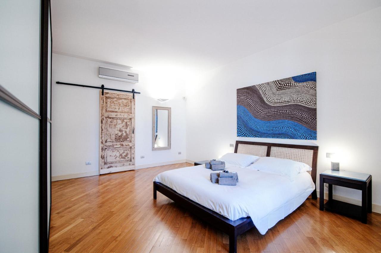 La Finestra Sul Duomo - The House Of Travelers Apartment โกโม ภายนอก รูปภาพ