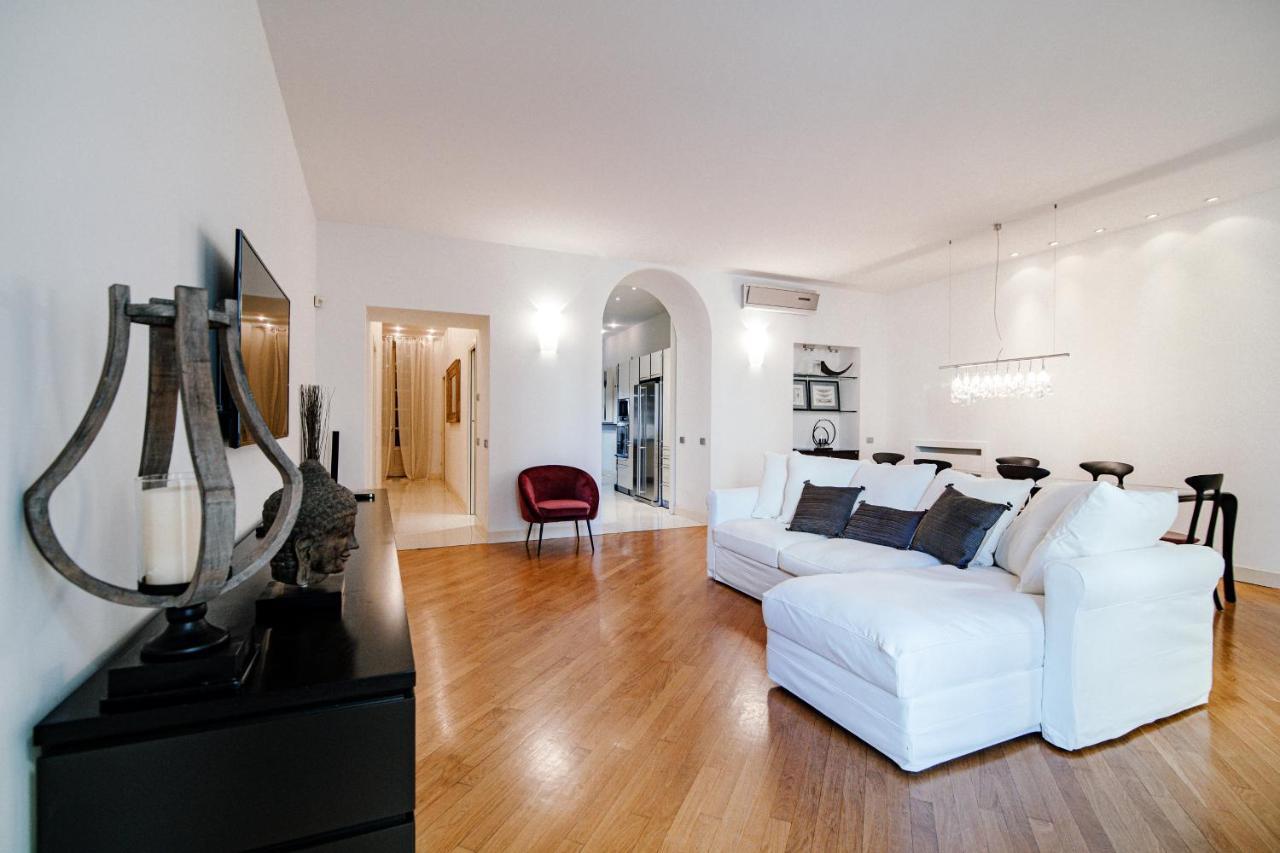 La Finestra Sul Duomo - The House Of Travelers Apartment โกโม ภายนอก รูปภาพ