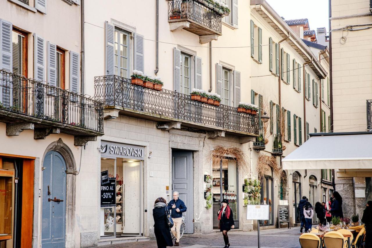 La Finestra Sul Duomo - The House Of Travelers Apartment โกโม ภายนอก รูปภาพ