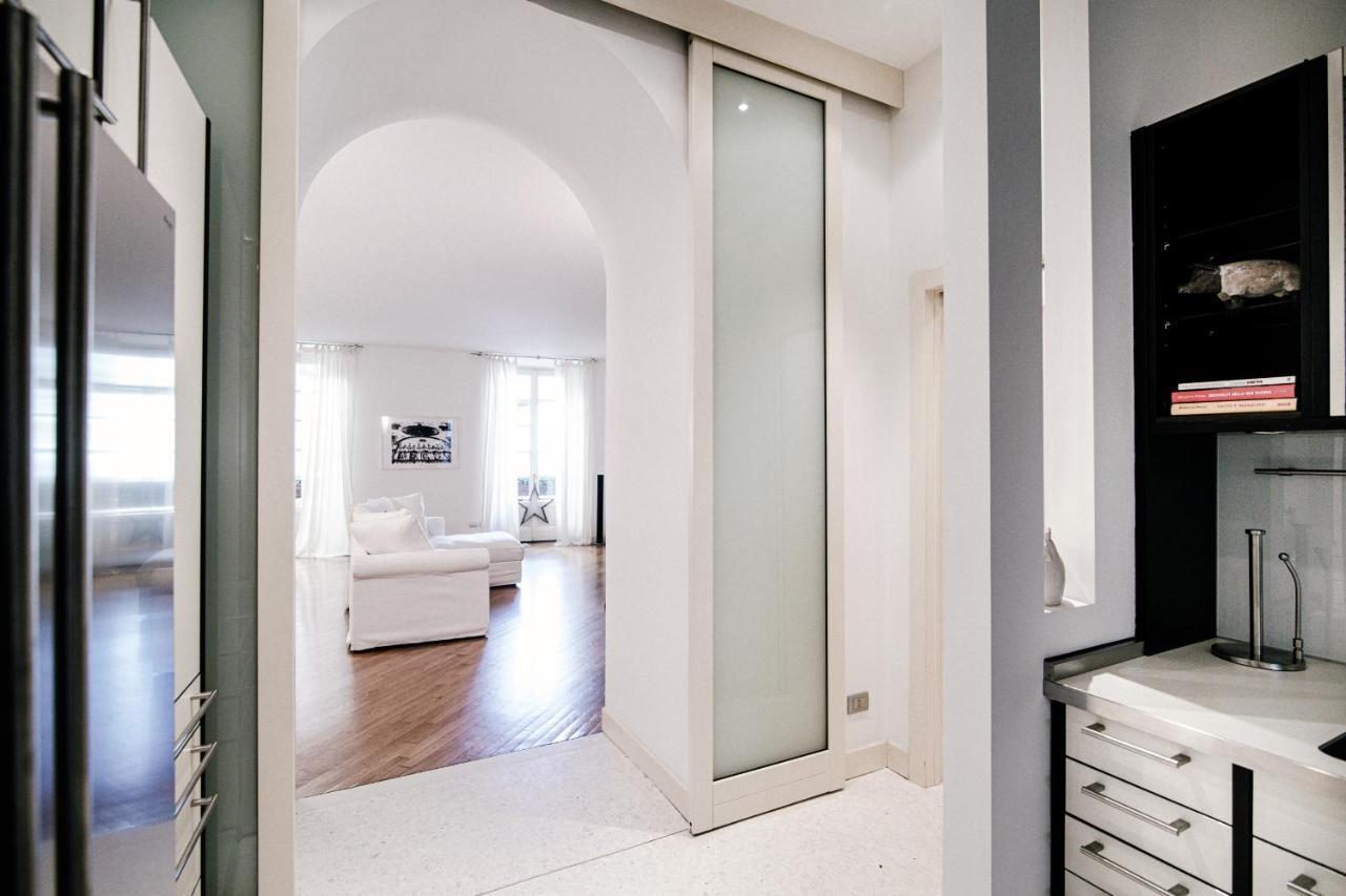 La Finestra Sul Duomo - The House Of Travelers Apartment โกโม ภายนอก รูปภาพ