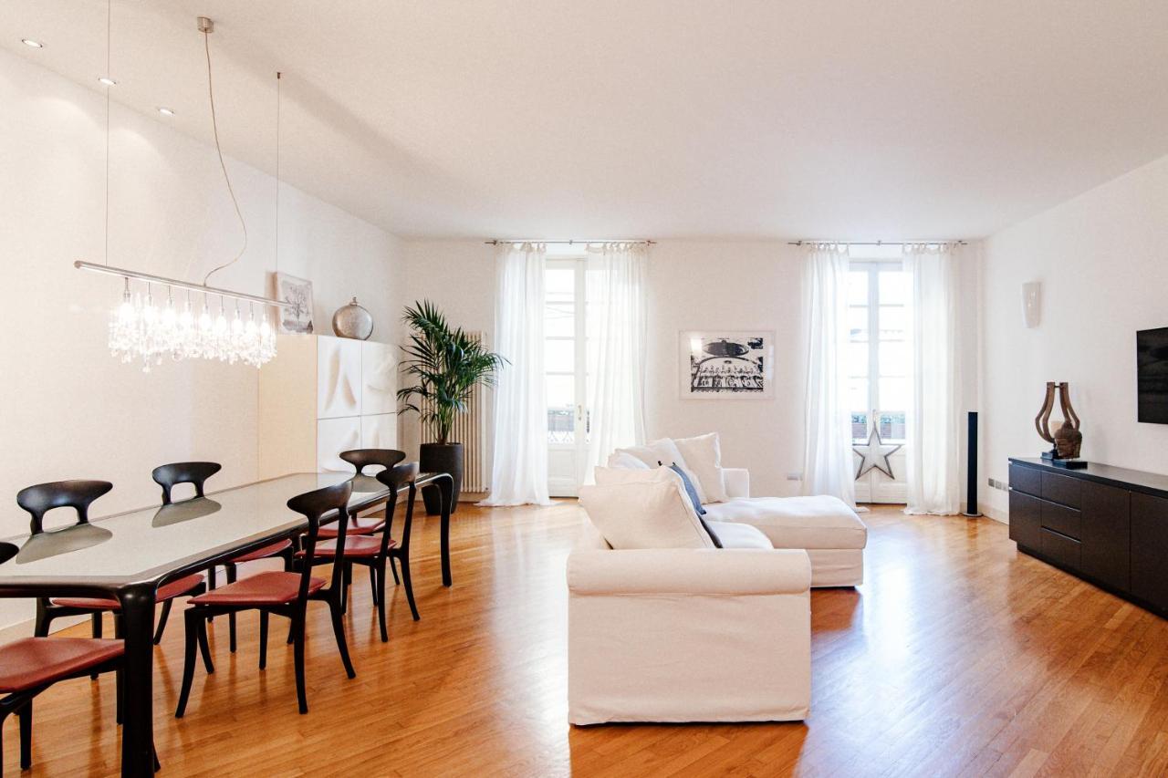 La Finestra Sul Duomo - The House Of Travelers Apartment โกโม ภายนอก รูปภาพ