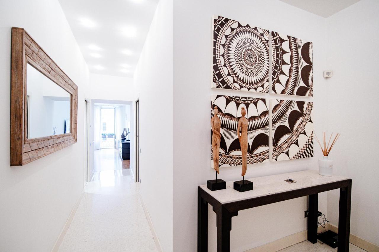 La Finestra Sul Duomo - The House Of Travelers Apartment โกโม ภายนอก รูปภาพ