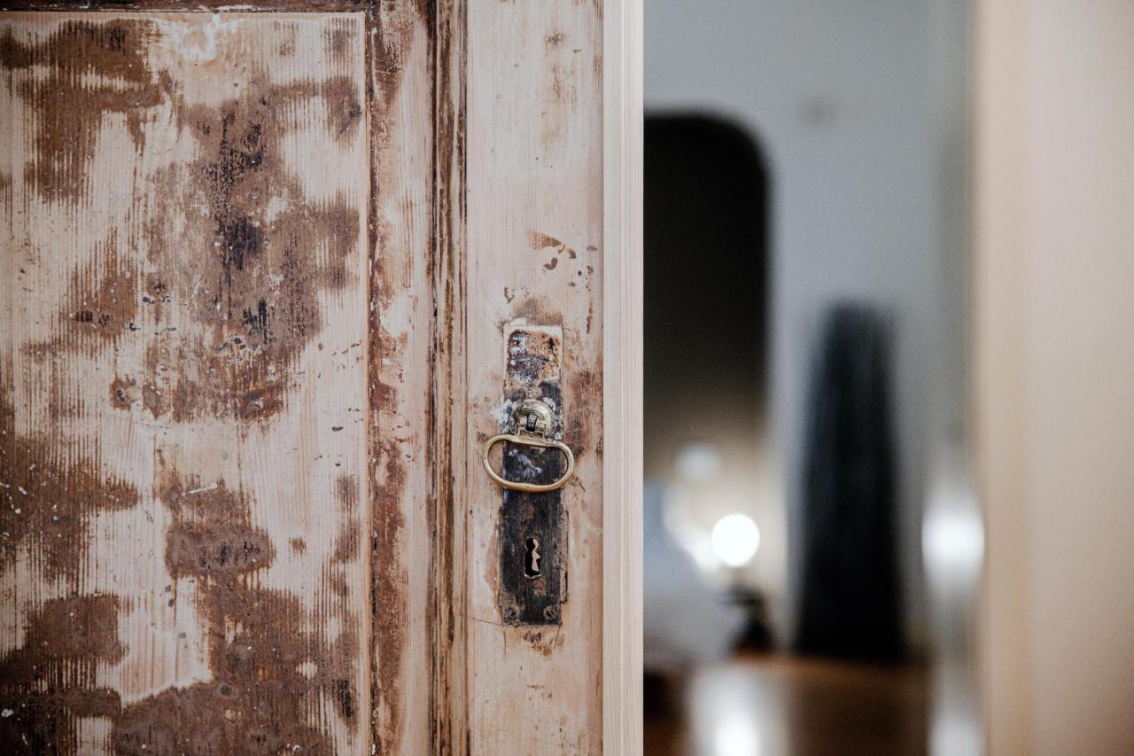 La Finestra Sul Duomo - The House Of Travelers Apartment โกโม ภายนอก รูปภาพ