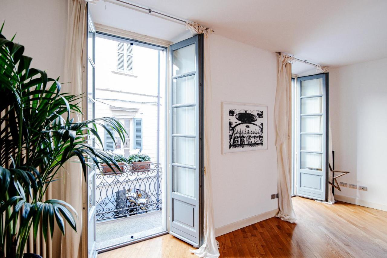 La Finestra Sul Duomo - The House Of Travelers Apartment โกโม ภายนอก รูปภาพ